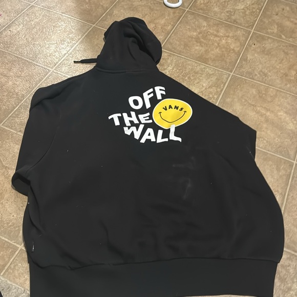 selling a vans black and yellow medium hoodie - Picture 2 of 2